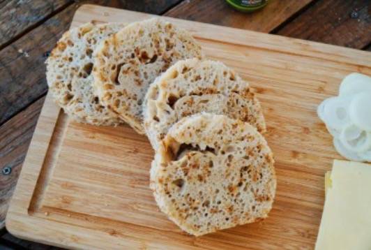 bratwurst-burger-brot.jpg bratwurst-burger-brot.jpg